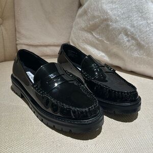Steve Madden Womens Slip on Loafers (NEVER WORN)